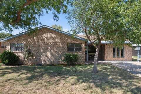 1403 Ennis Street, Plainview, TX 79072