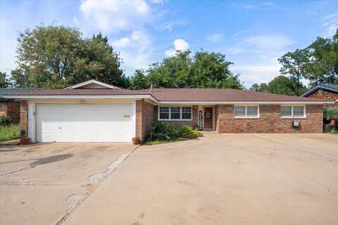 3026 68th Street, Lubbock, TX 79413