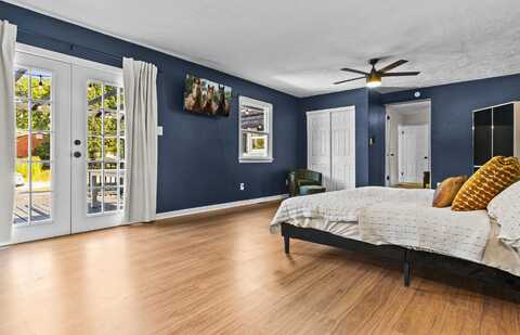 901 Lane Allen, Lexington, KY 40504