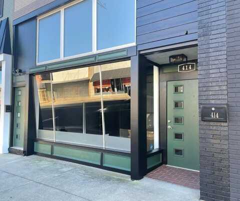 414 W MAIN ST, Waynesboro, VA 22980