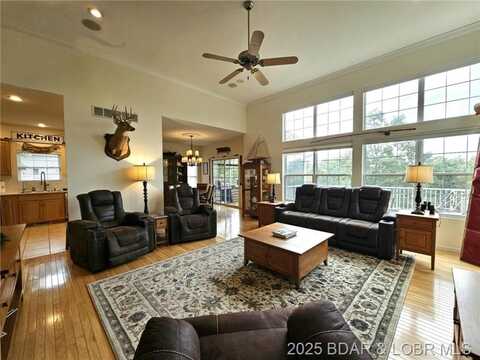 528 West End Circle, Osage Beach, MO 65065