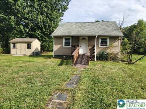 274 Old Allentown Road, Bushkill, PA 18091
