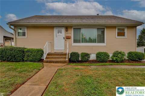 1557 Greenview Drive, Bethlehem, PA 18018
