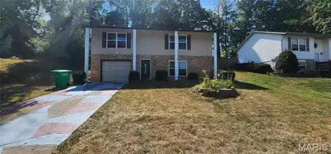 1952 Westbourne Way, Fenton, MO 63026