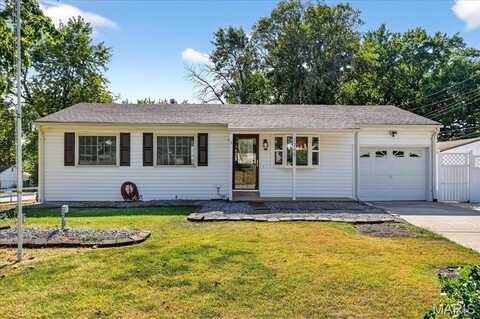 1748 Spring Forest Lane, Hazelwood, MO 63042