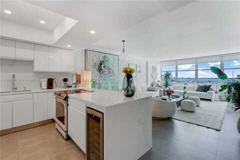 20 Island Ave, Miami Beach, FL 33139