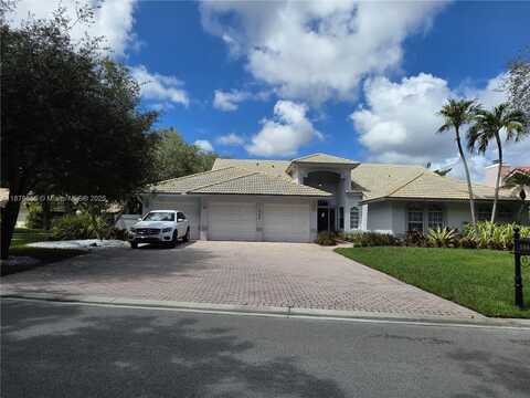 1944 Classic Dr, Coral Springs, FL 33071