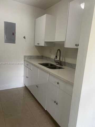 7427 SW 152nd Ave, Miami, FL 33193