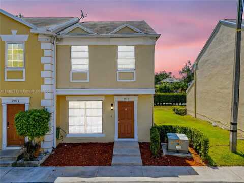 2917 NW Belmont Ln, Cooper City, FL 33026