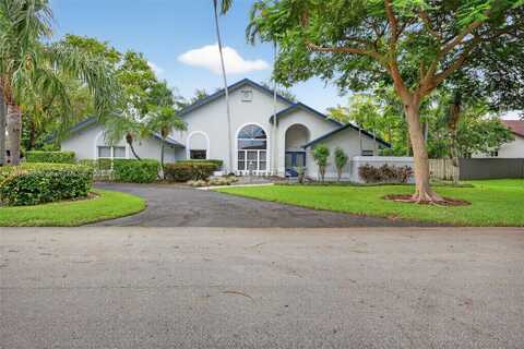 8091 SW 188th St, Cutler Bay, FL 33157