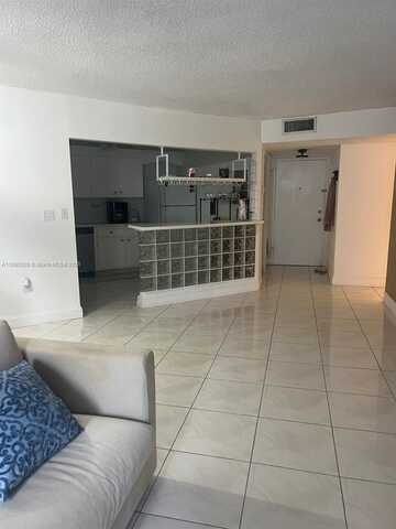 2750 NE 183rd St, Aventura, FL 33160