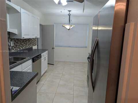 4550 NW 43rd St, Lauderdale Lakes, FL 33319