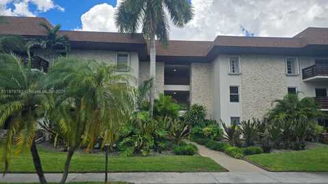 7477 SW 82nd St, Miami, FL 33143