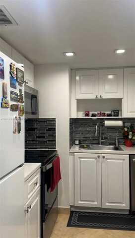 5400 SW 77th Ct, Miami, FL 33155