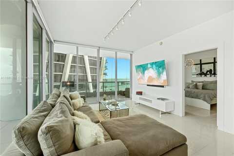 900 Biscayne Blvd, Miami, FL 33132