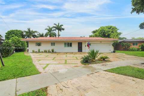 15000 Egan Ln, Miami Lakes, FL 33014