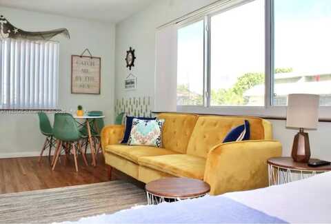 316 Walnut St, Hollywood, FL 33019