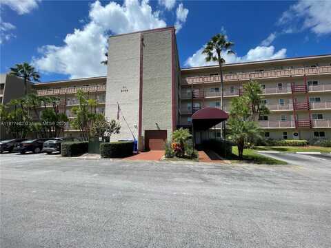 2106 S Cypress Bend Dr, Pompano Beach, FL 33069