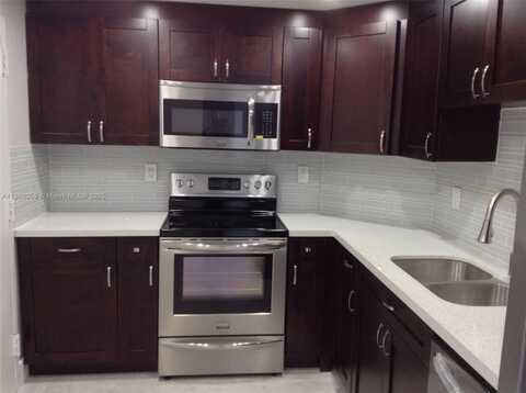 500 Bayview Dr, Sunny Isles Beach, FL 33160