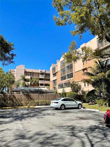 6800 Cypress Rd, Plantation, FL 33317