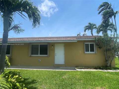 25450 SW 107th Ave, Homestead, FL 33032