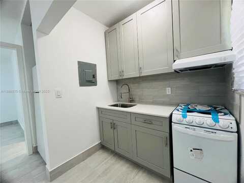 13390 NE 6th Ave, North Miami, FL 33161