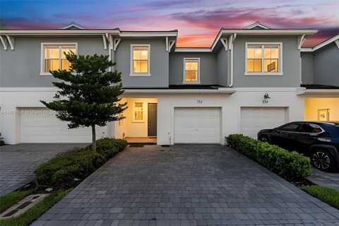 552 Parsons Way, Deerfield Beach, FL 33442