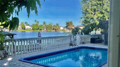 15321 SW 59th St, Miami, FL 33193
