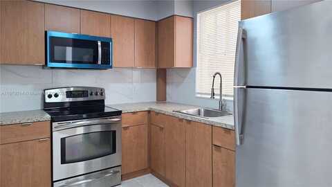 6115 NW 186th St, Hialeah, FL 33015
