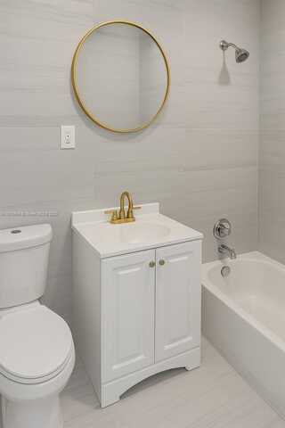 105 NW 14th Way, Dania Beach, FL 33004