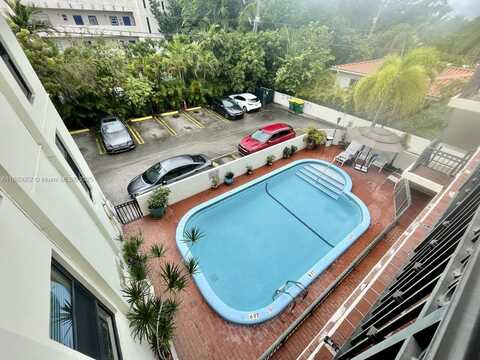 1600 S Le Jeune Rd, Coral Gables, FL 33134