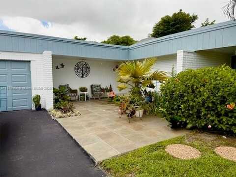 4713 Holly Dr, Tamarac, FL 33319