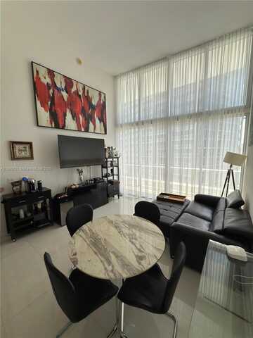 475 Brickell Ave, Miami, FL 33131