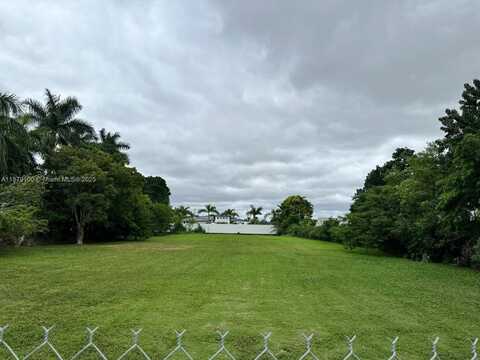365 NW 128TH AVE, Sweetwater, FL 33182