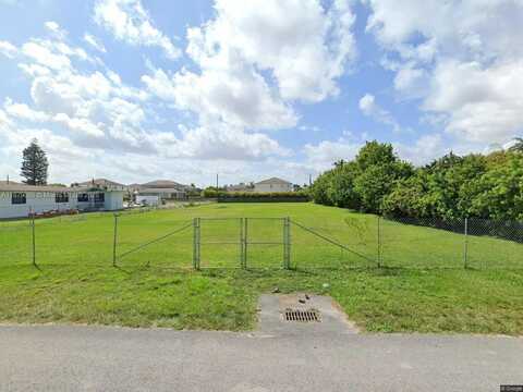 120 NW 120TH AVE, Sweetwater, FL 33182