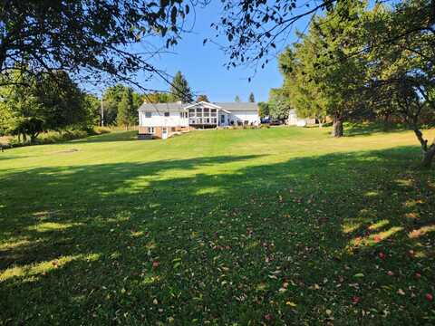 W4993 E Junction Rd, Johnson Creek, WI 53038