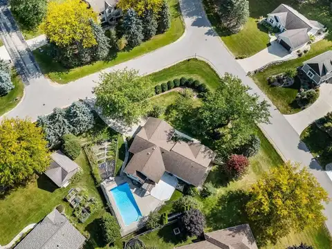 N4625 Prairie Rose Rd, Cambridge, WI 53523