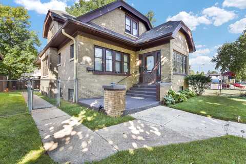 3069 N 52nd St, Milwaukee, WI 53210