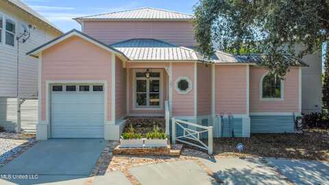 27 Chapel Hill Road, Bay Saint Louis, MS 39520