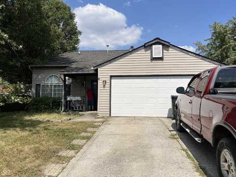 172 Country Wood Drive, Whiteland, IN 46184