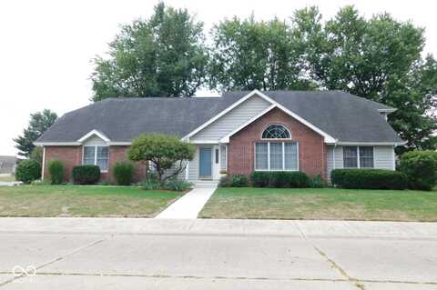 112 Cardinal Drive E, Seymour, IN 47274