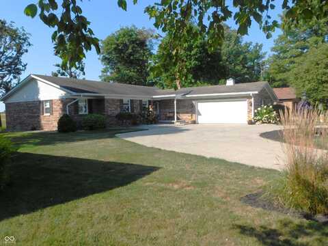 1221 E Tara Road, Greensburg, IN 47240