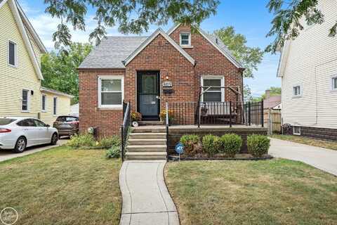8379 Harding, Center Line, MI 48015