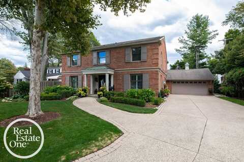 76 Grosse Pointe Blvd, Grosse Pointe Farms, MI 48236