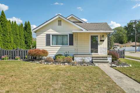 206 Kinross, Clawson, MI 48017