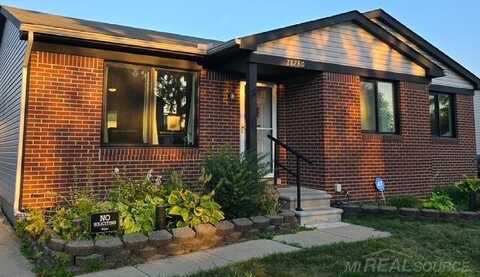 28780 Waverly, Roseville, MI 48066