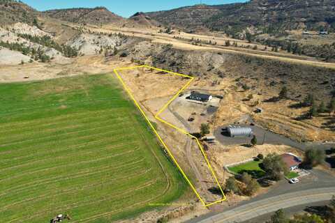 Willow Street, Spray, OR 97874