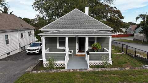 506 Hawes St, New Bedford, MA 02745
