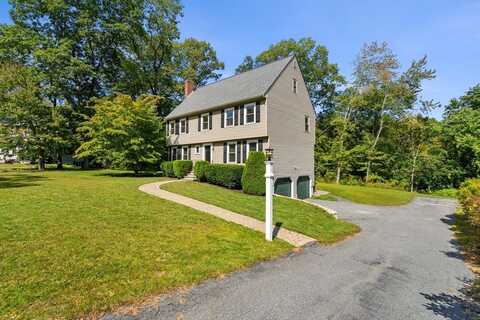 26 Woodberry Lane, North Andover, MA 01845