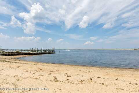 18 5th Street, Highlands, NJ 07732